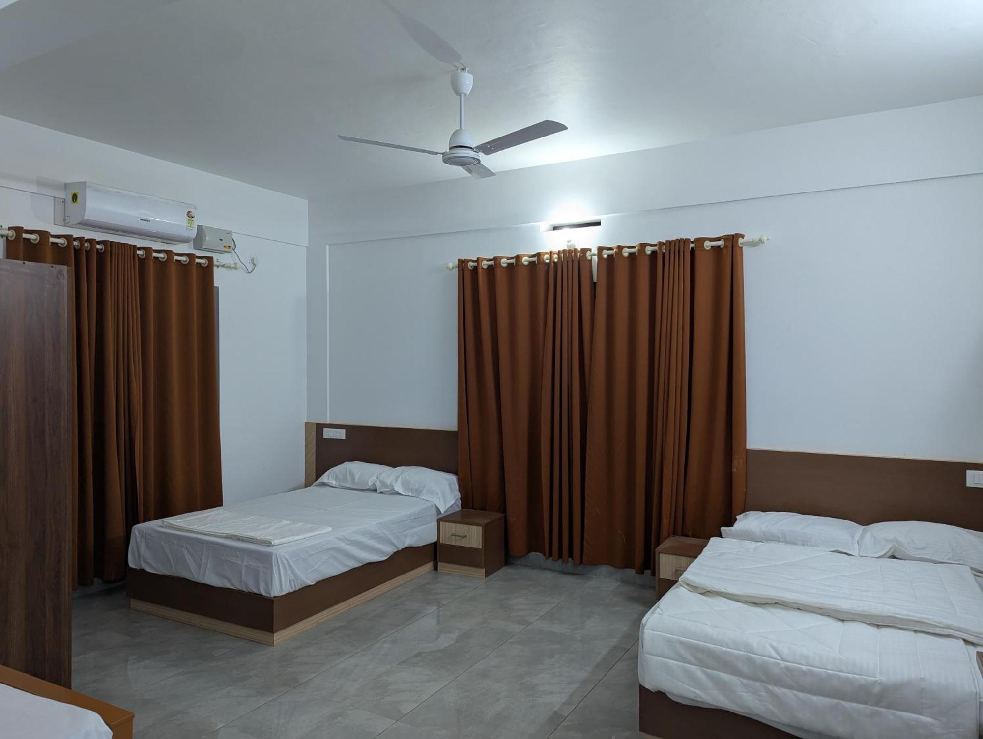 Vaduvanchal Jayalakshmi Residency酒店 外观 照片
