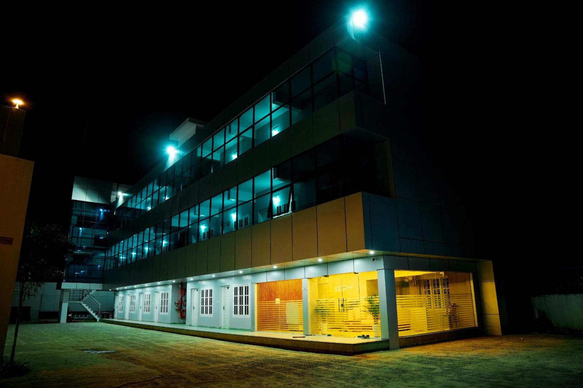 Vaduvanchal Jayalakshmi Residency酒店 外观 照片