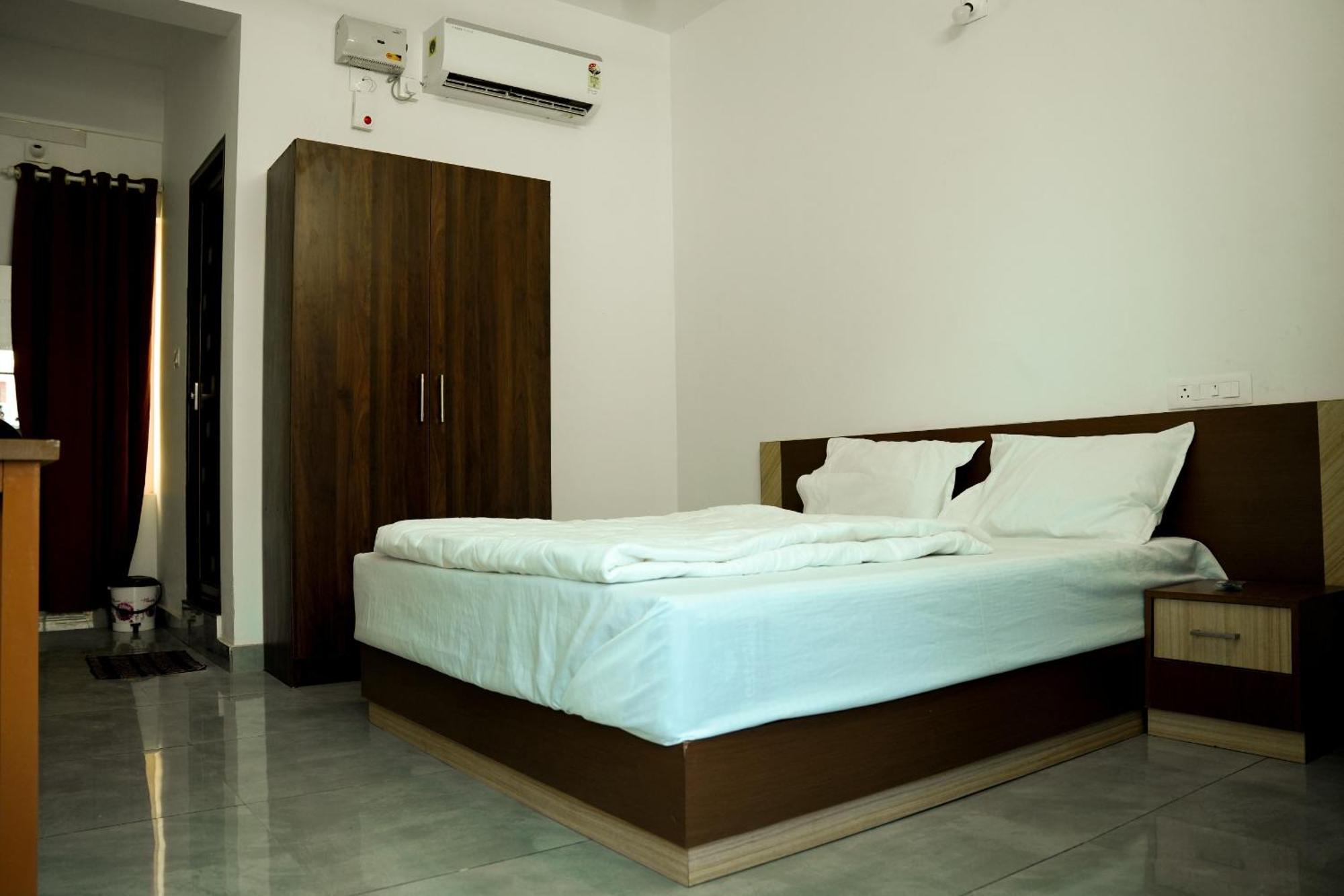 Vaduvanchal Jayalakshmi Residency酒店 外观 照片